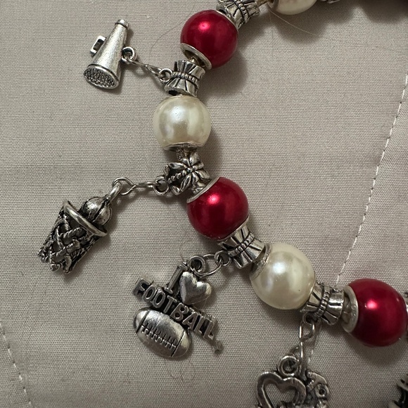 Handmade – NWOT – 925 SS plated charm bracelet, red & white beads, sports charms - Picture 3 of 14